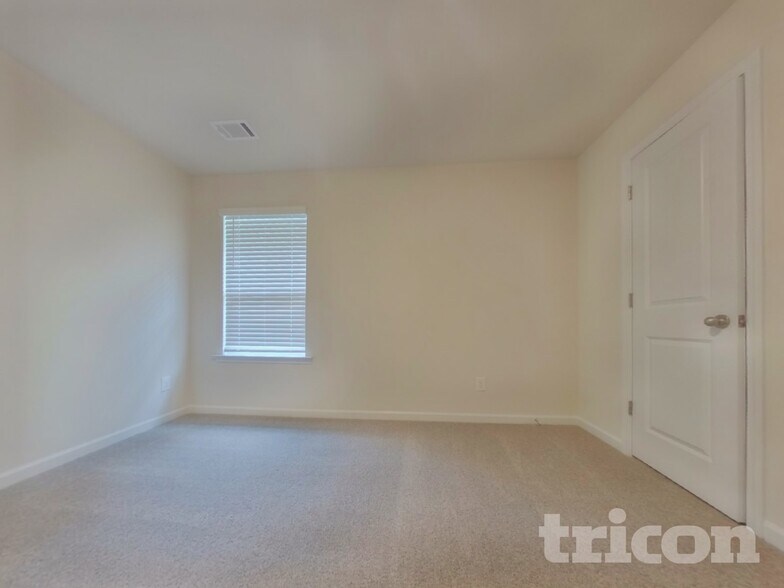 Building Photo - 443 Prescott Wy