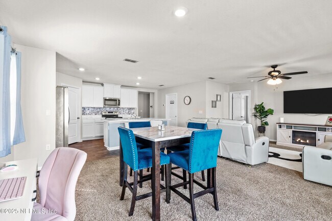 Building Photo - 15735 Palfrey Chase Dr