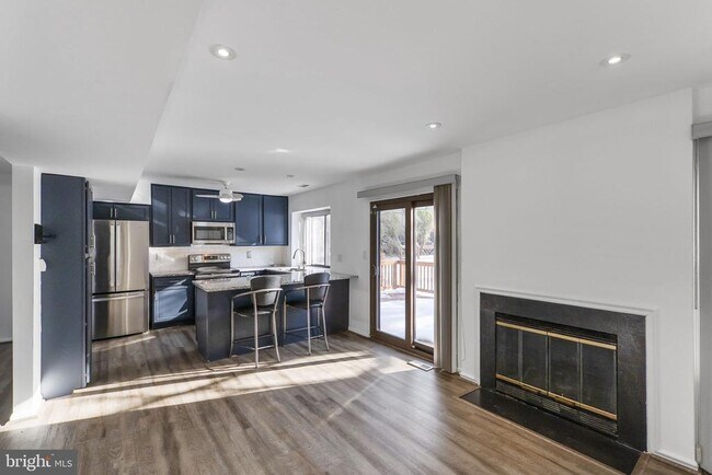 Building Photo - 6476 Sewells Orchard Dr