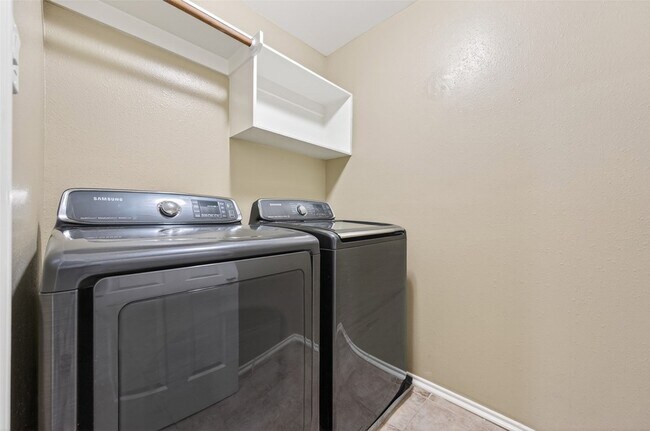 Building Photo - 54 Blue Creek Pl