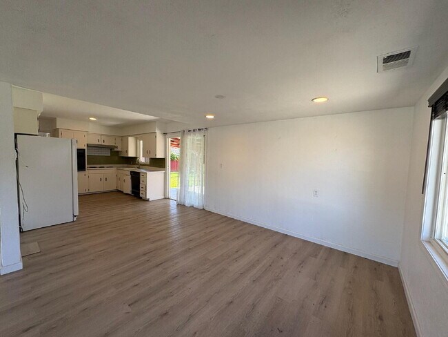 Building Photo - Charming Gilroy Home For Rent