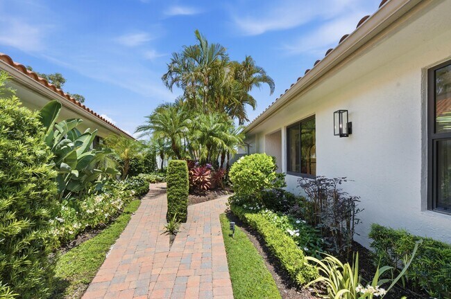 Building Photo - 2552 Sheltingham Dr