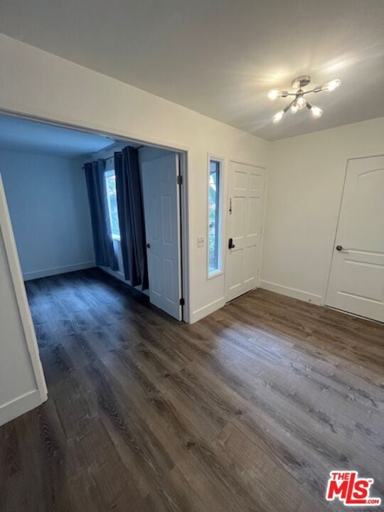 Building Photo - 1163 S Crofter Dr