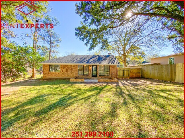 Building Photo - 1075 Seven Hills Curve S