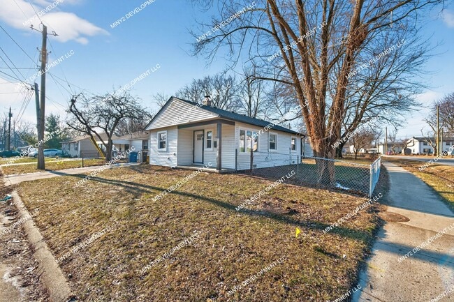 Building Photo - Completely Renovated 2-Bedroom Home in Westland!