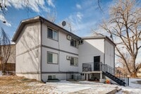 Building Photo - 2 Bedroom Apartment Available Near Regis!