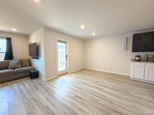 Building Photo - 4382 Redbay Ct