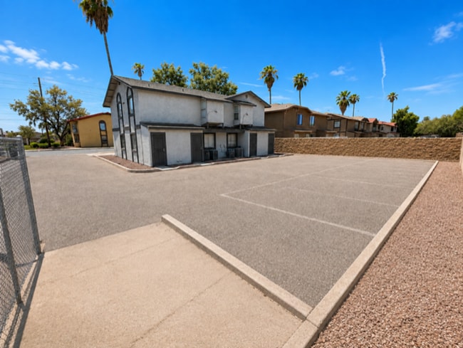 Building Photo - 3128 E Cicero St