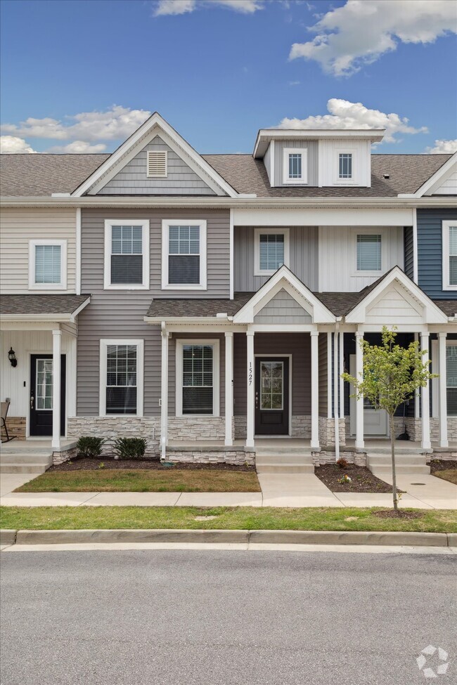 Building Photo - 1527 Auckland Ct