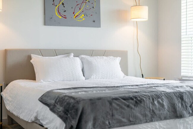 Building Photo - 14515 Star Water Rd