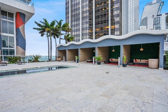 Building Photo - 50 Biscayne Blvd