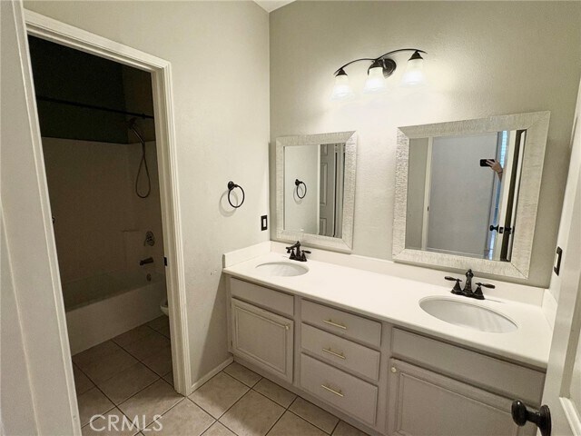 Building Photo - 12169 Wembley Ct