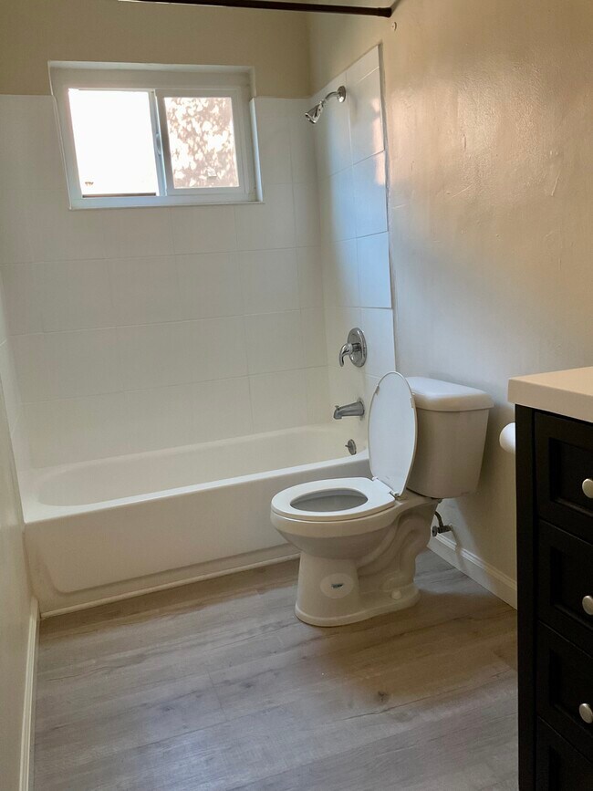 Building Photo - 41606 Marine Dr