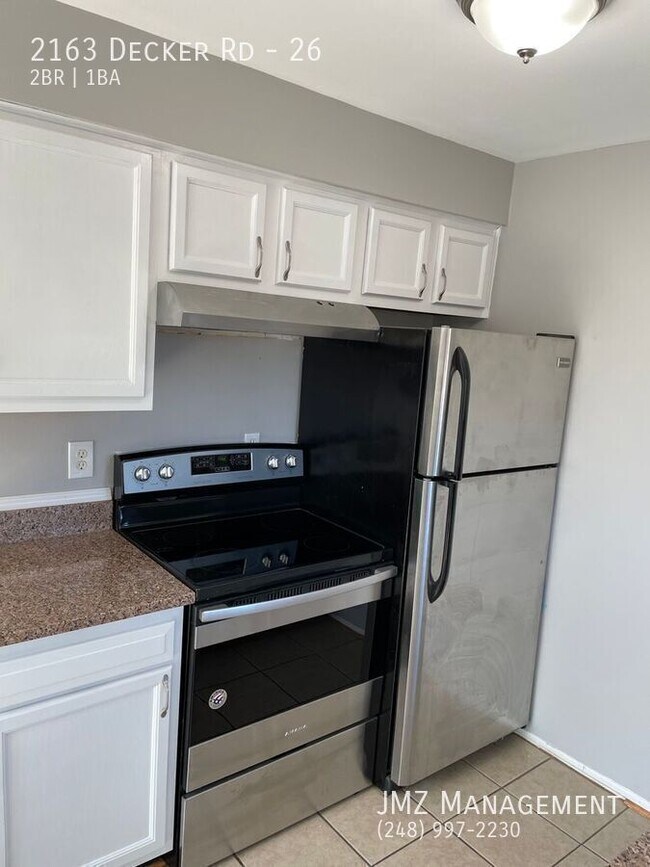 Building Photo - 2163 Decker Rd