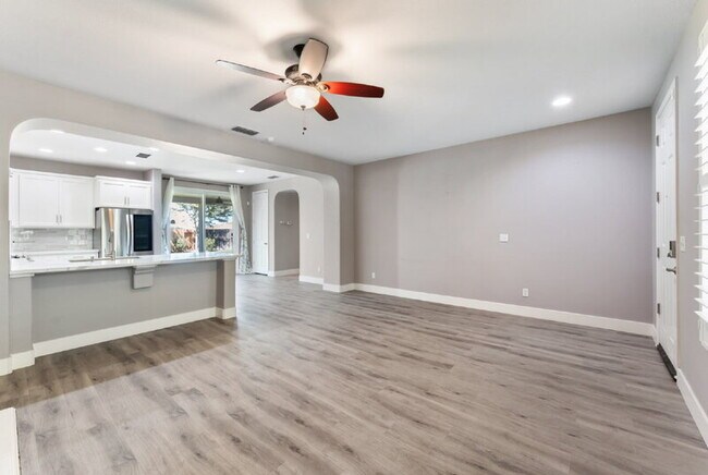 Building Photo - 5816 Amnest Way