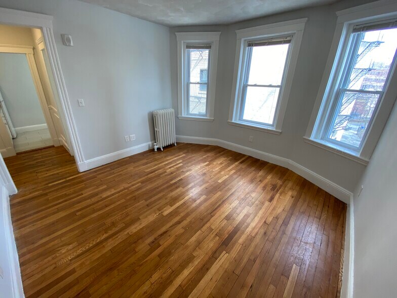 Building Photo - 29 Worthington St