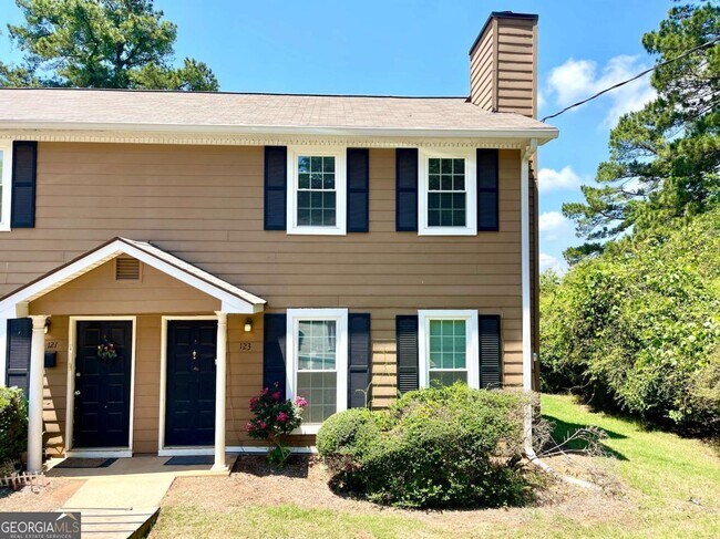 Primary Photo - 123 Jackson Dr