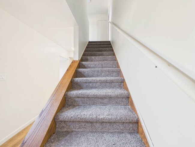 Building Photo - 3 Bedroom Home in Steelton
