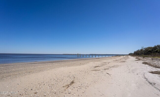 Building Photo - 80 Sea Pines Dr