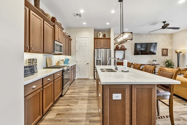 Building Photo - 30737 S Osprey Dr