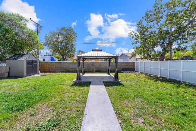 Building Photo - 2130 Wiley Ct