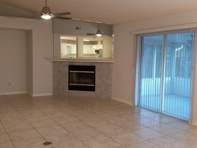 Building Photo - Large 3/2 Family Home that is Conveniently located off Blue Angel PKWY