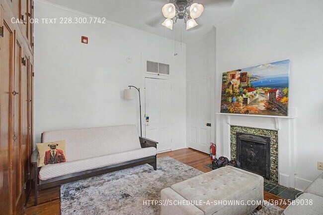 Building Photo - 129 Fayard St
