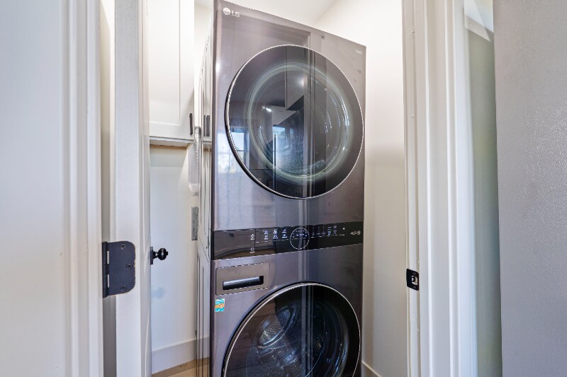 Building Photo - 605-607-607 S Champion Ave