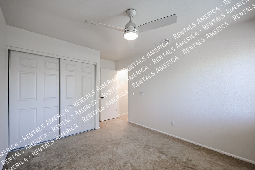 Building Photo - 4611 W Milky Way