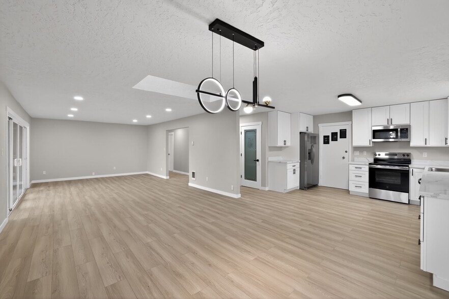 Building Photo - 2404 Bloyd St
