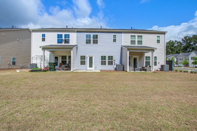 Building Photo - 4105 Quincy Adams Ln