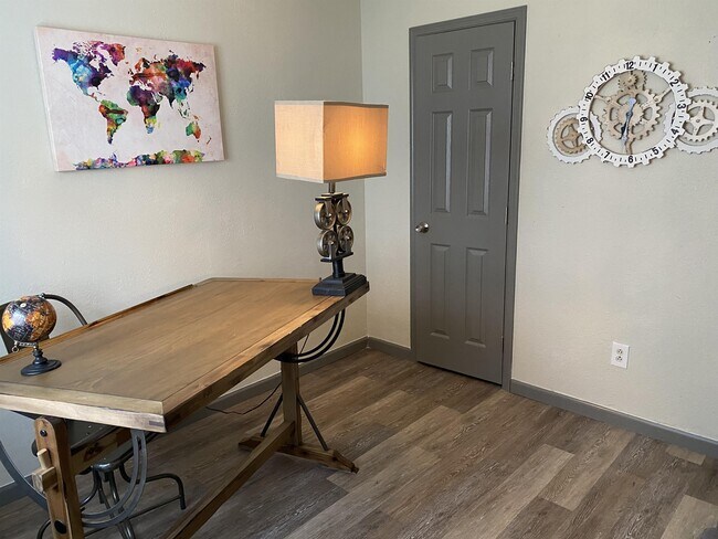 Building Photo - 116 Tyler Ave