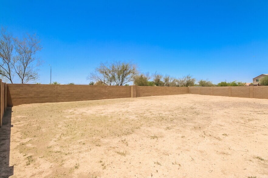 Building Photo - 4208 S 82nd Ln