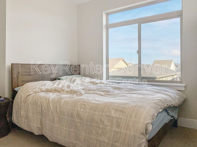 Building Photo - 5684 N Galena St