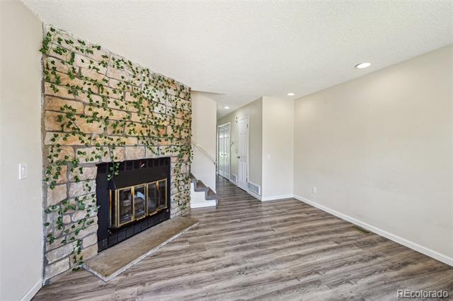 Building Photo - 1732 S Blackhawk Way