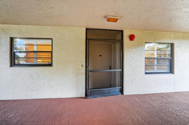 Building Photo - 23345 Carolwood Ln