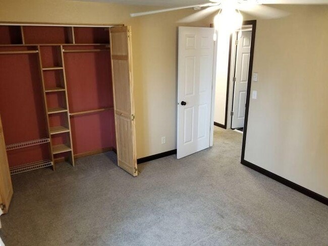 Building Photo - 2 bedroom in Billings MT 59102