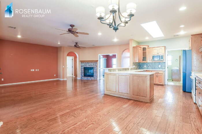 Building Photo - 15310 S Kline Pl