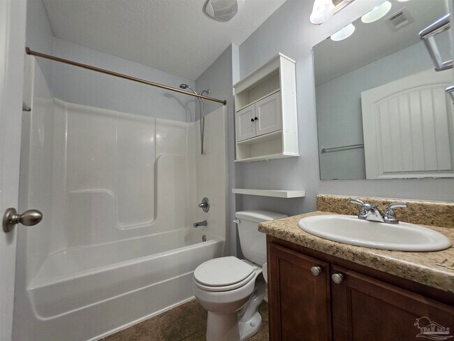 Building Photo - 5574 Peach Dr