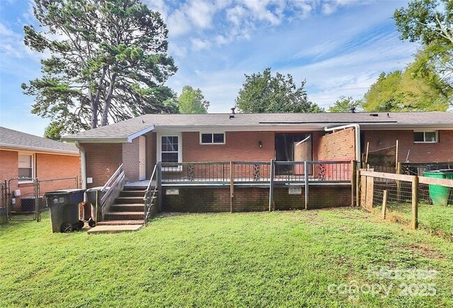 Building Photo - 4709 Americana Ave