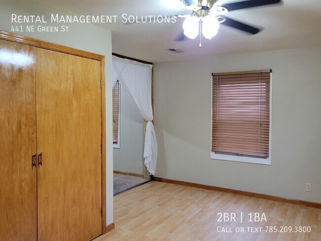 Building Photo - *2-CAR GARAGE* 441 NE Green St - 2 BED/1 BATH