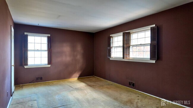 Building Photo - 221 Wyckoff Ave