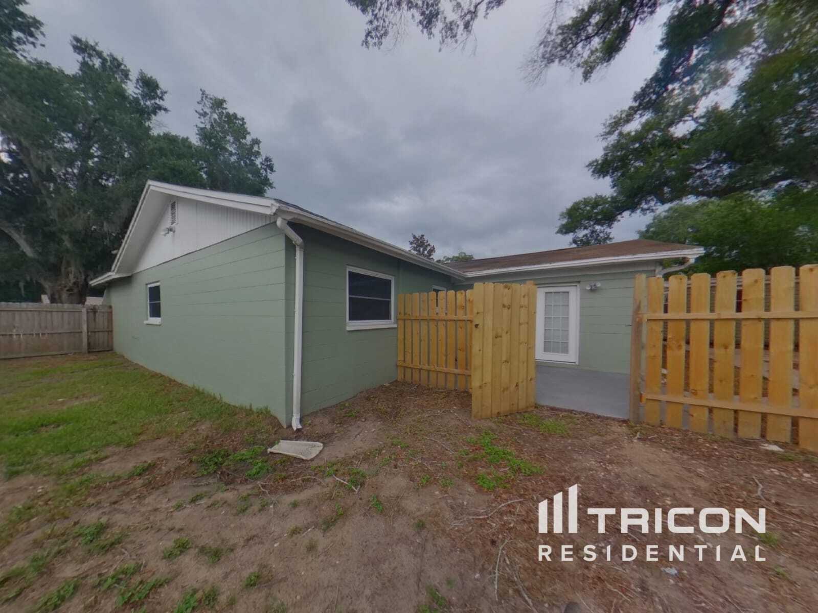 Building Photo - 105 Ravenway Dr