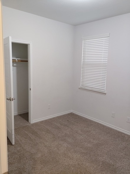Building Photo - 2304 Pyrite Dr