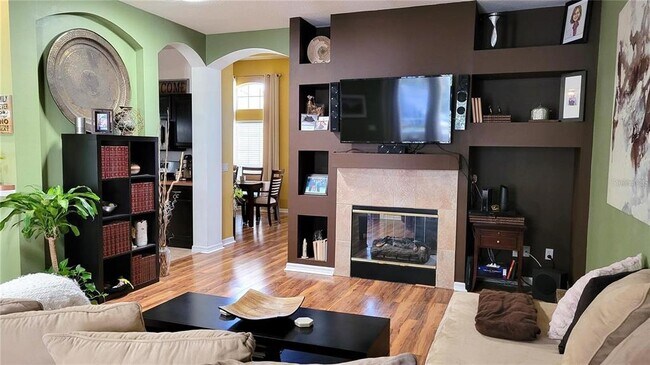 Building Photo - 162 Crystal Oak Dr
