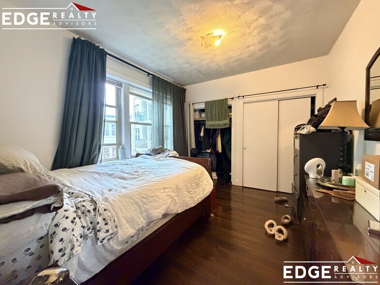 Building Photo - 241 Winchester St