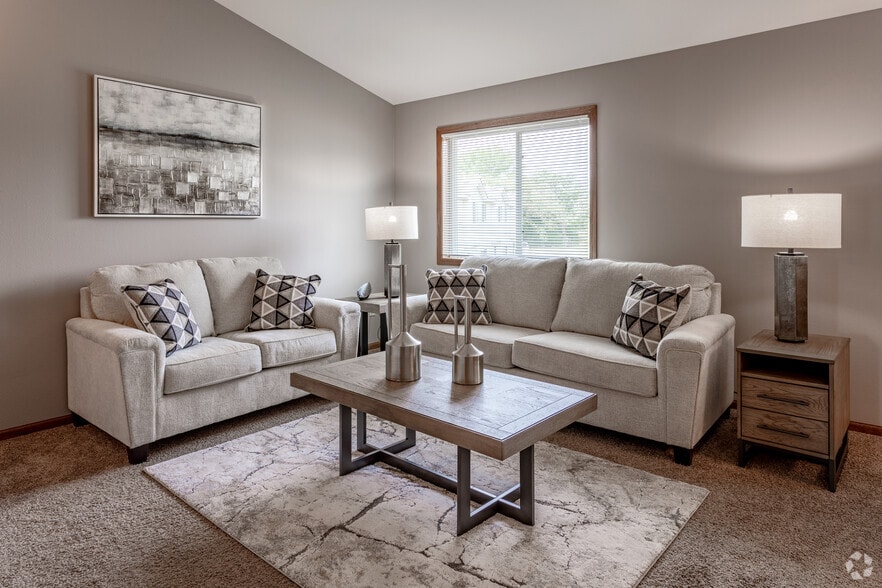 3BR, 2BA - 2,208 SF - Liberty Townhomes