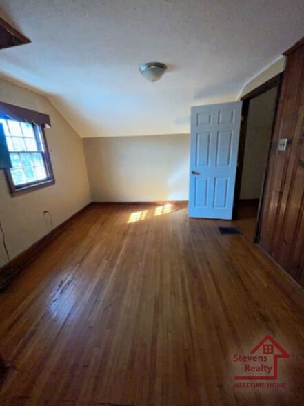 Building Photo - 3502 Lansing Ave