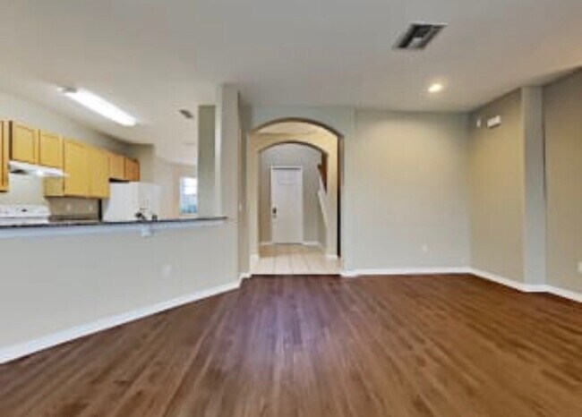 Building Photo - 3041 Hanna Ct