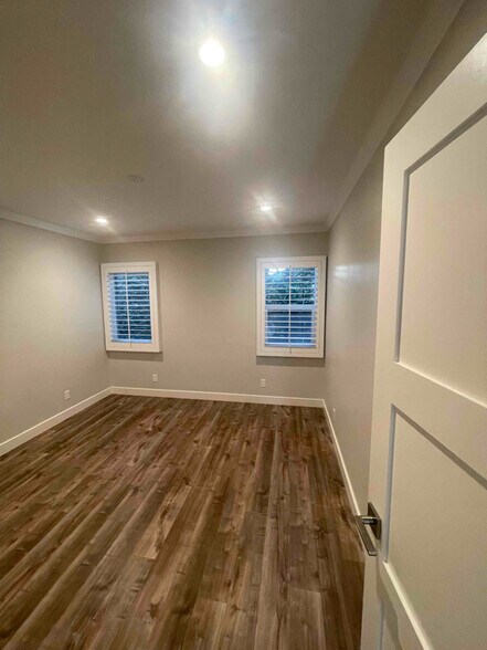 Building Photo - 5406 Packard St